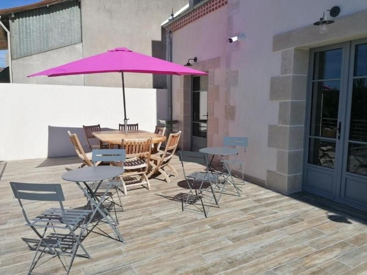 Gite Spacieux A Briare Avec Terrasse, Ideale Pour Familles Et Seminaires, Animaux Acceptes. - Fr-1-590-371 エクステリア 写真