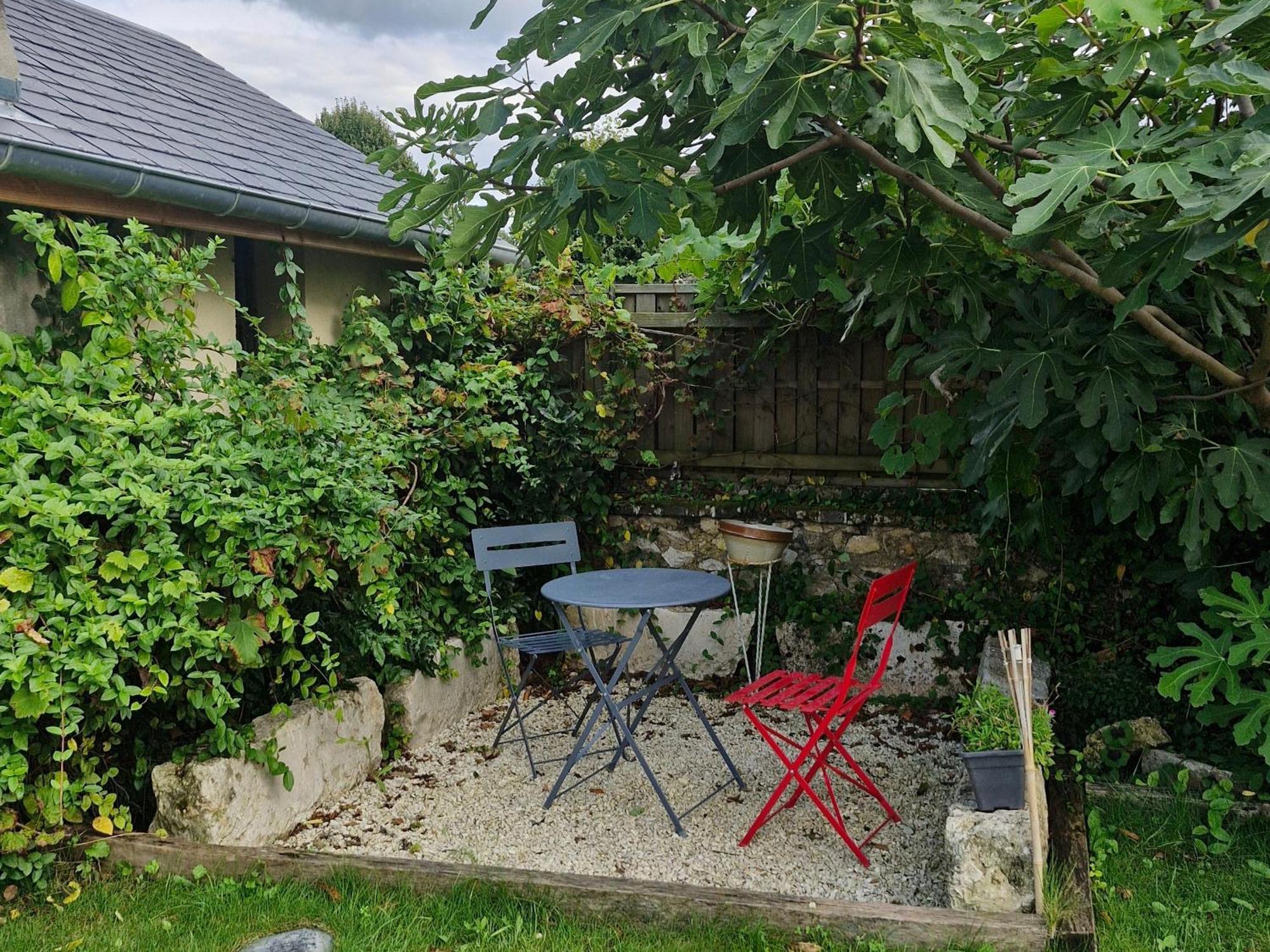 Gite Spacieux A Briare Avec Terrasse, Ideale Pour Familles Et Seminaires, Animaux Acceptes. - Fr-1-590-371 エクステリア 写真